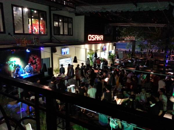 華金はここで！『OSAKA BEER GARDEN』に行ってみた