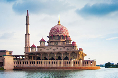 マレーシアでモスク巡り！絶対に行くべき3つのモスクとは？