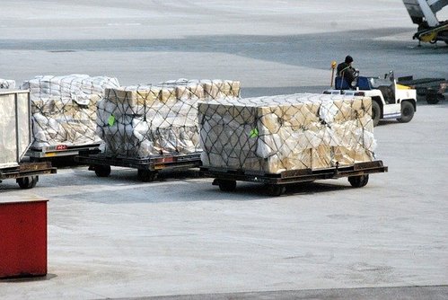 マレーシアから日本への荷物の送り方｜送付方法から送る手順まで解説