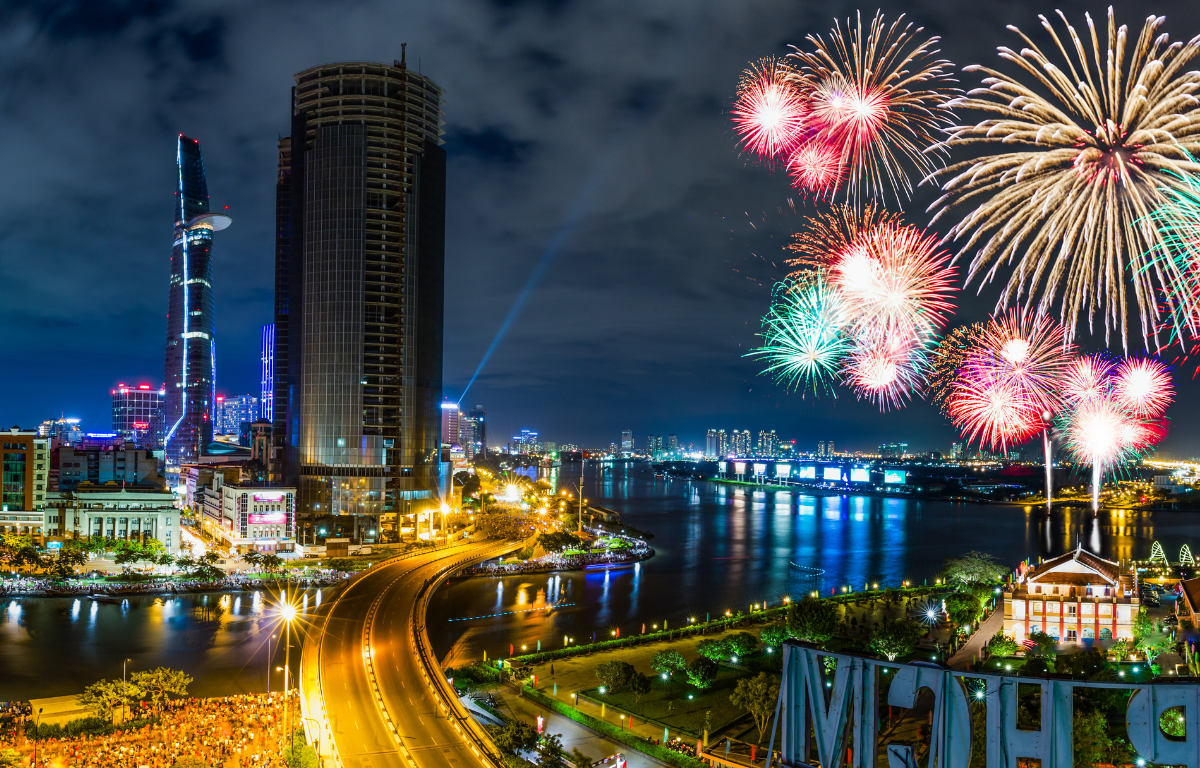 【2025年版】新年のカウントダウン！ホーチミンの年越し花火スポット