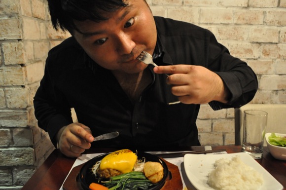 モリコとぎゅう丸チーズハンバーグver2