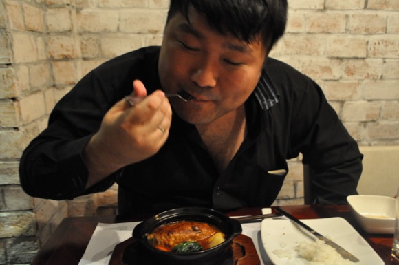 モリコとぎゅう丸煮込みハンバーグ