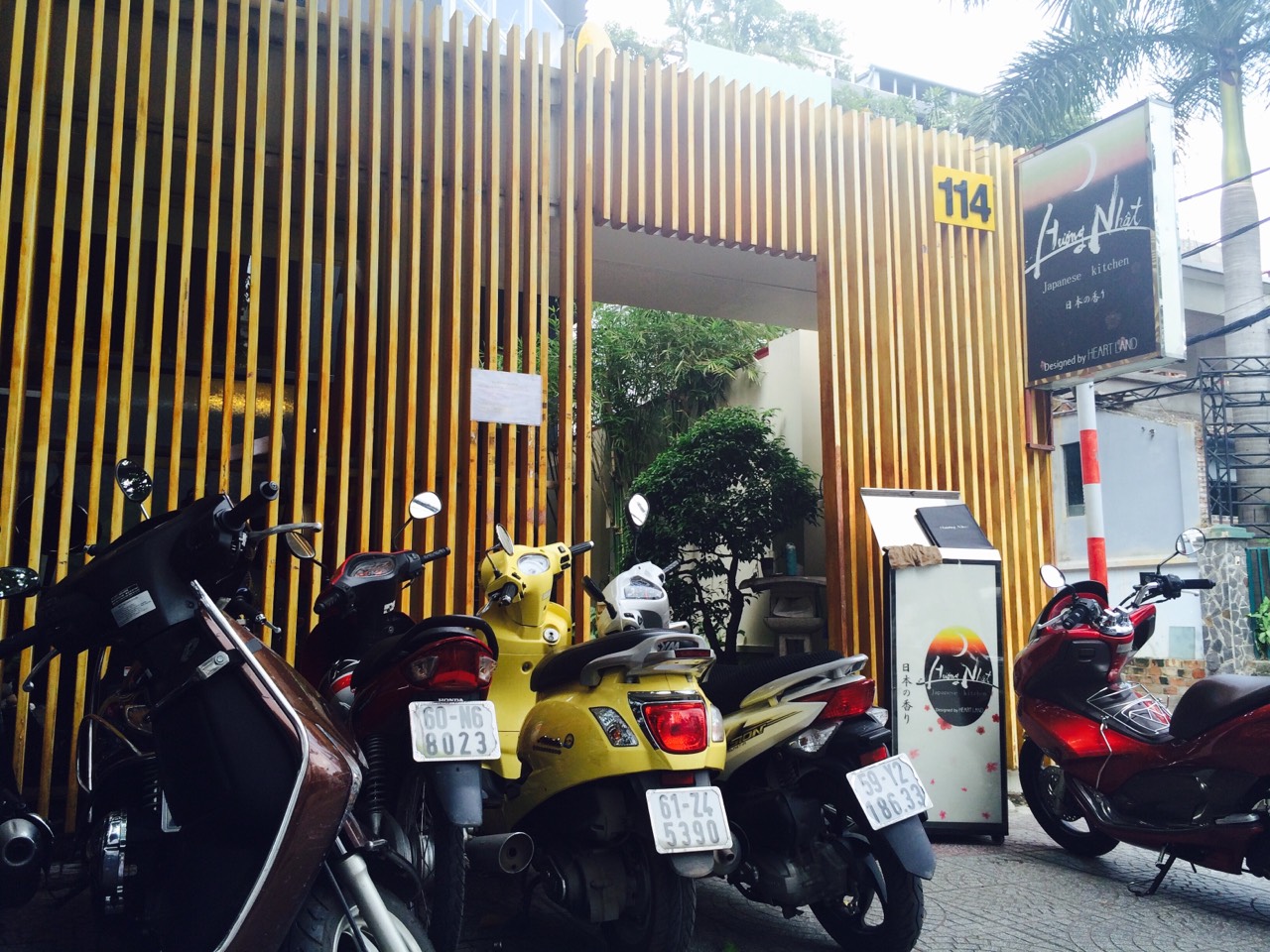 Huong Nhatの入り口