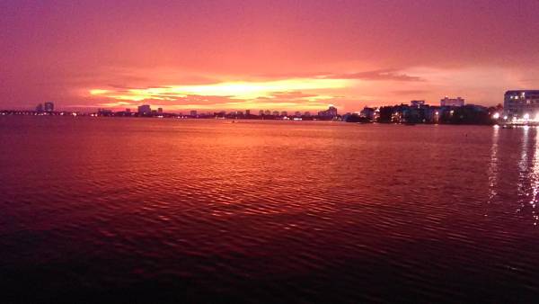 ハノイの夕焼けの景色