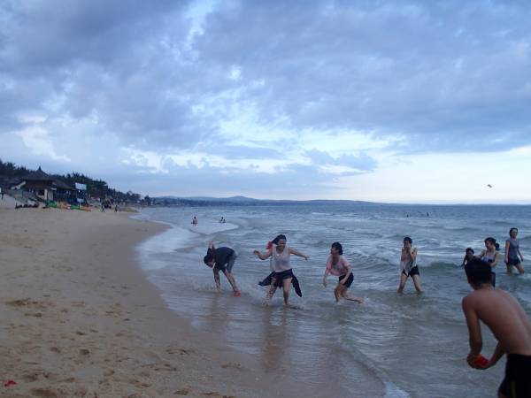 Iconic社員全員で海へ