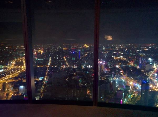 ビテクスコ・フィナンシャルタワートップのバー