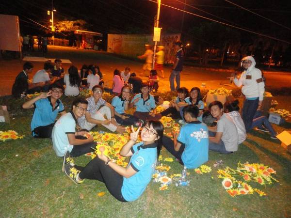 地域の大学生も参加