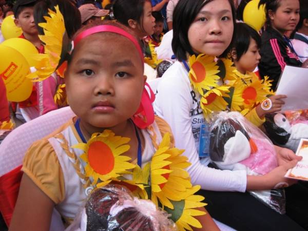 ひまわり運動に参加した子供たち