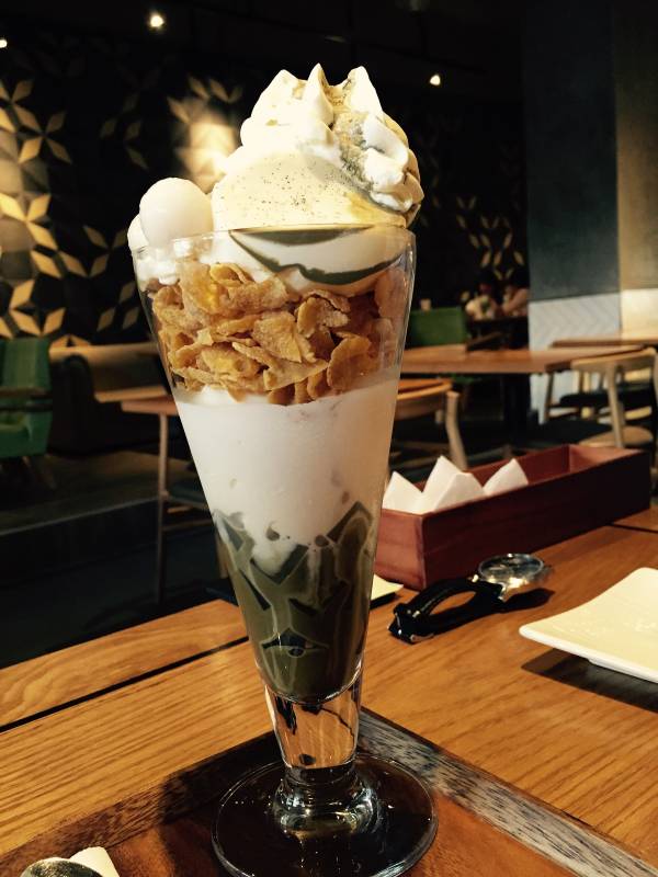 ほうじ茶パフェ