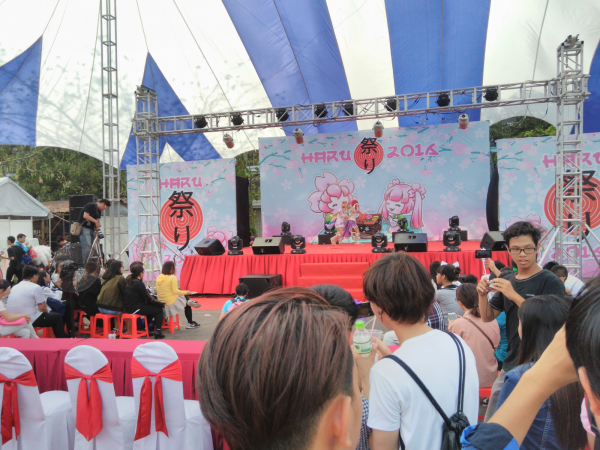 メインステージ