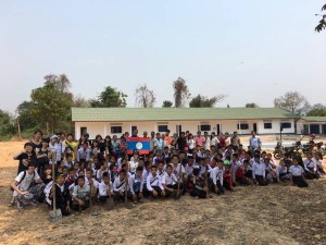 ラオスの中学校を建設した時の開校式