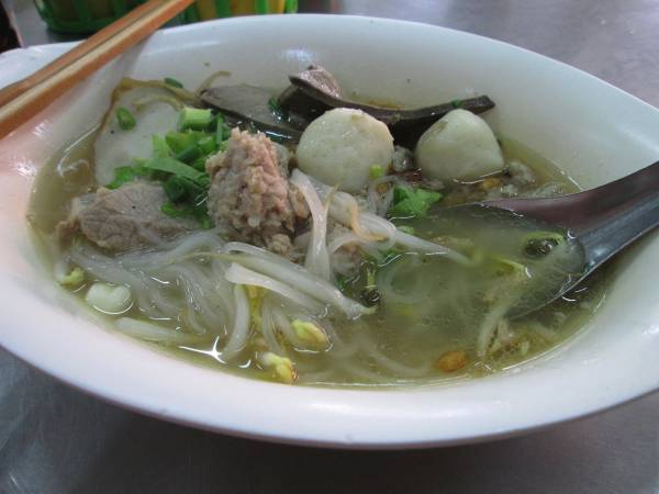 タイ風ラーメン「クイッティアオ」