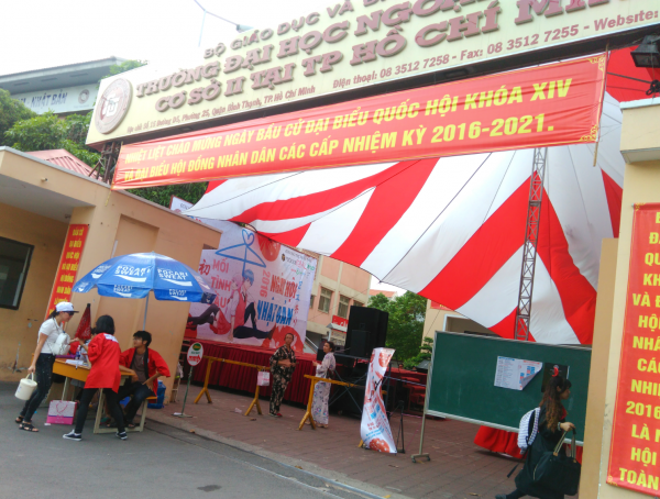 Trường Đại học Ngoại Thương（貿易大学ホーチミンキャンパス）学園祭。