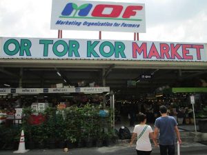 バンコクにあるオートーコー市場（Or Tor Kor Market）の店頭写真