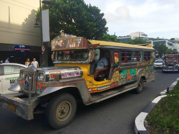 ジープニー（Jeepney）