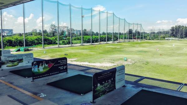 打ちっ放し場も用意されている