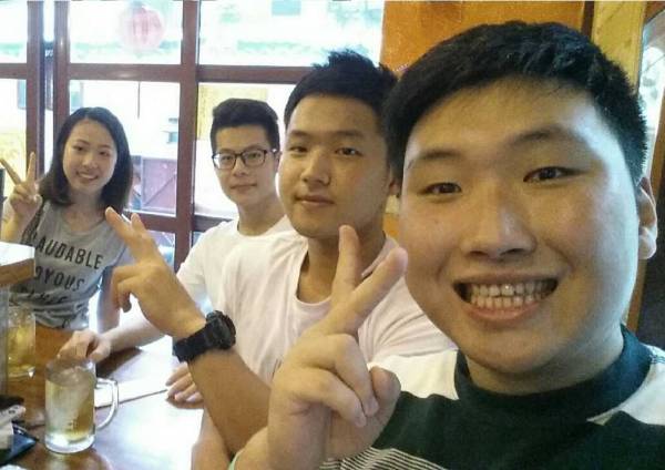 授業の後にクラスメイトとごはんと行くこともあります。