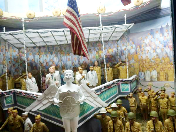 アヤラ博物館ではフィリピン共和国宣言（1946年7月4日）を表したジオラマを見ることもできる