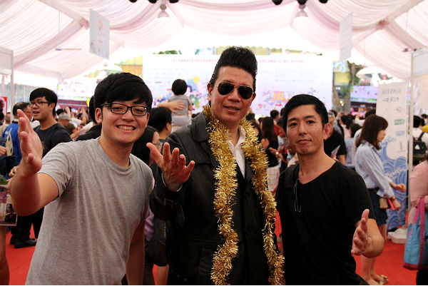 岡田さんと記念撮影