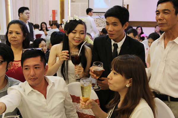 もしもベトナムの結婚式に呼ばれたら 来客者のマナー 挙式の様子を紹介 海外転職 アジア生活blog