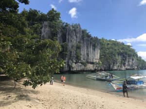 サバンの港のボートの写真3