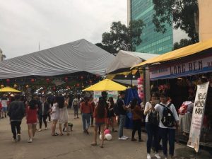 週末マーケット　ホーチミン