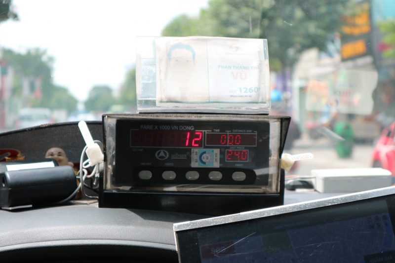 タクシーの料金メーター