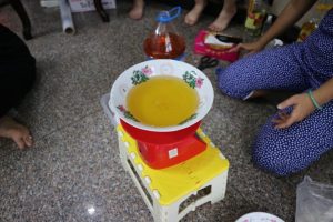 月餅の生地に加える液体