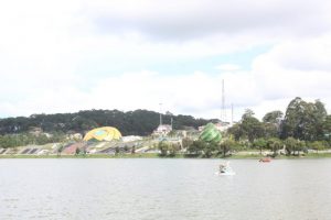 スアンフーン湖