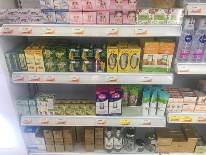 ベトナム　ドラックストア